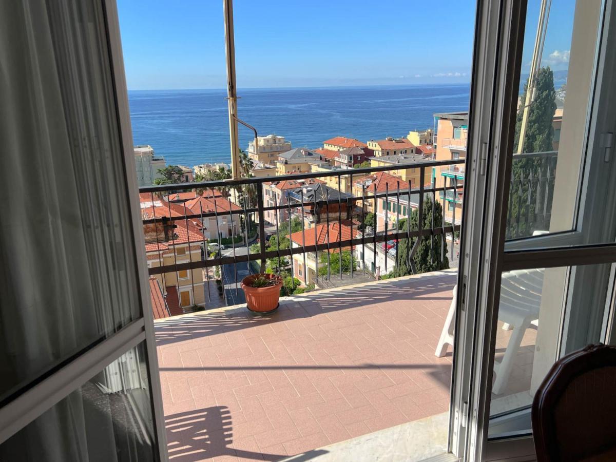 Grande Appartamento Vista Mare Varazze Eksteriør bilde